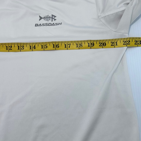 Bassdash Mens UPF 50+ UV Protection Long Sleeve Fishing Shirt Hoodie Medium - Picture 6 of 7